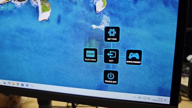L'interfaccia del monitor GIGABYTE MO27Q2
