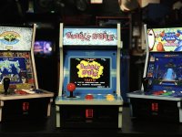 Evercade presenta un nuovo mini-cabinato Alpha Bartop Arcade e due cartucce a tema Taito