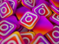 Instagram banna profili per errore: gli utenti si ribellano e accusano l'intelligenza artificiale