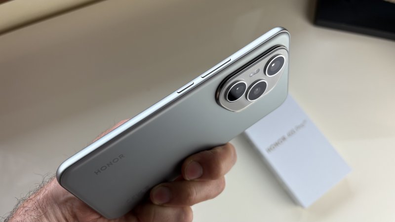 Il design è molto piacevole, con linee curve e morbide