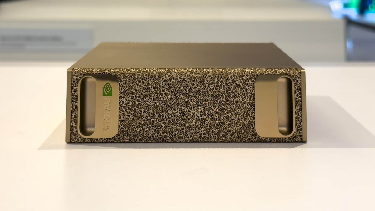 NVIDIA DGX Spark, il supercomputer IA compatto, potrebbe arrivare molto ...
