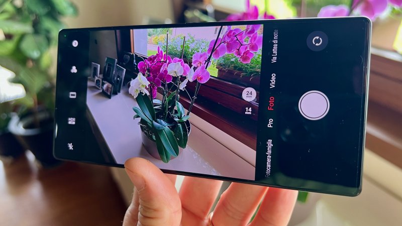 REDMAGIC 10S Pro non mette mano a un setup fotografico che rimane modesto REDMAGIC 10S Pro non mette mano a un setup fotografico che rimane modesto