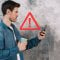 Spiare i messaggi su WhatsApp potrebbe farti andare in carcere per 10 anni