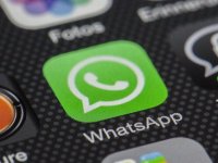 WhatsApp, le chat vocali con Meta AI in beta su Android: nuova interfaccia per le chiamate con l'IA