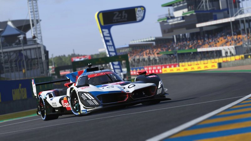 La nuova BMW M Hybrid V8 su Le Mans Ultimate