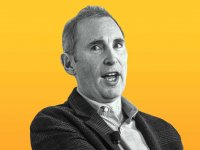 Il CEO di Amazon: “L’efficienza dell’IA ridurrà il nostro organico aziendale”