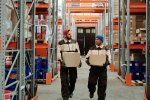 Amazon taglierà posti di lavoro: l’IA farà sempre più mansioni umane, futuro preoccupante - Notizia