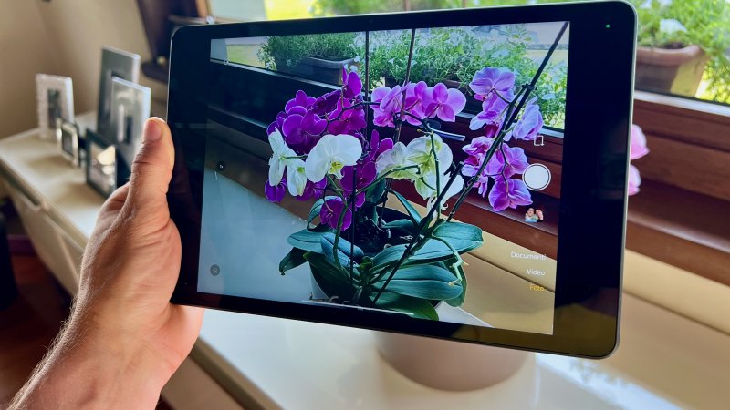 Il comparto fotografico di Redmi Pad 2 4G è decisamente essenziale