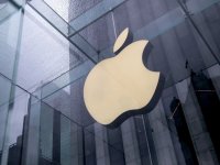 Apple valuta l’acquisizione di Perplexity per rilanciare la strategia sull’intelligenza artificiale