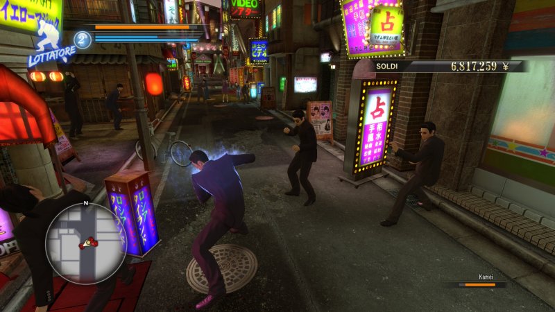 Kazuma affronta alcuni nemici in Yakuza 0: Director's Cut Kazuma affronta alcuni nemici in Yakuza 0: Director's Cut