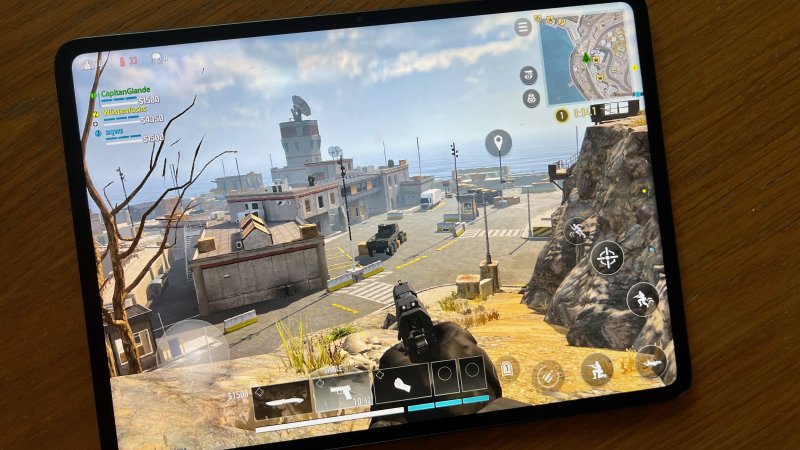I videogiochi girano al top su OnePlus Pad 3, ma le dimensioni del tablet possono essere un problema