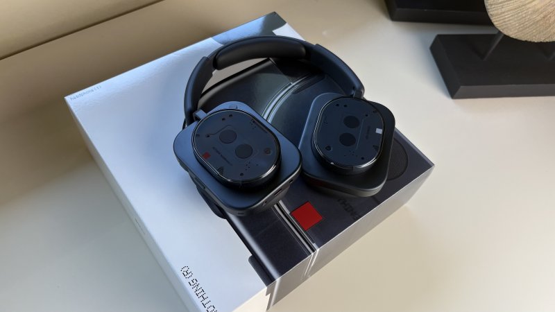 Nothing Headphone (1) hanno una scheda tecnica di tutto rispetto