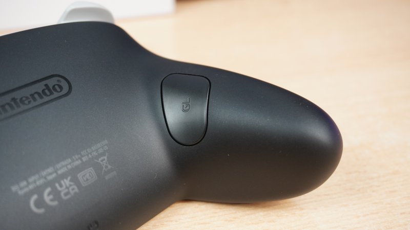 I pulsanti GR e GL sono posizionati perfettamente