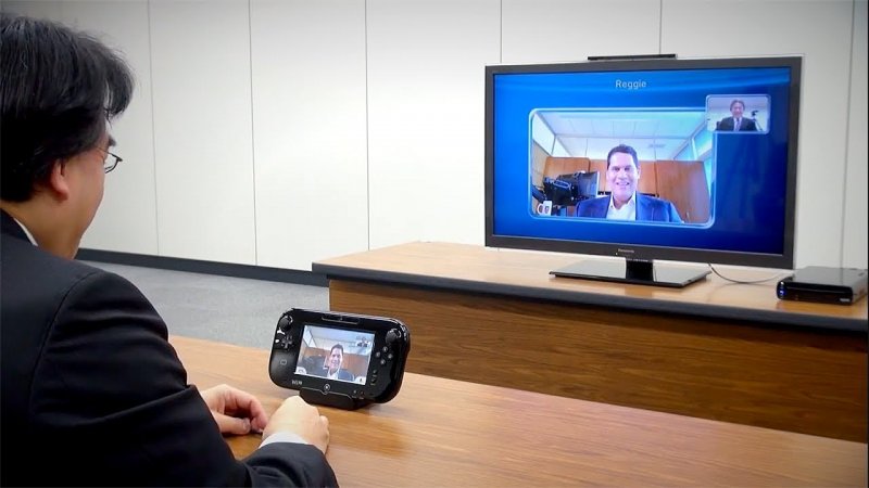 Iwata e Reggie introducono le funzionalità di Wii U