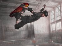 Tony Hawk e le folli periferiche a forma di skateboard