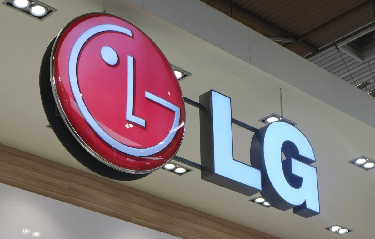 LG Display testa la tecnologia OLED eLEAP senza maschera nello stabilimento di Paju