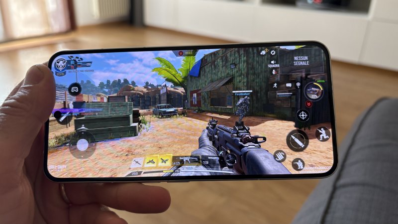 Sul Nothing Phone (3) si gioca benissimo, ma il SoC scalda veramente tanto e la dissipazione non è ottimale