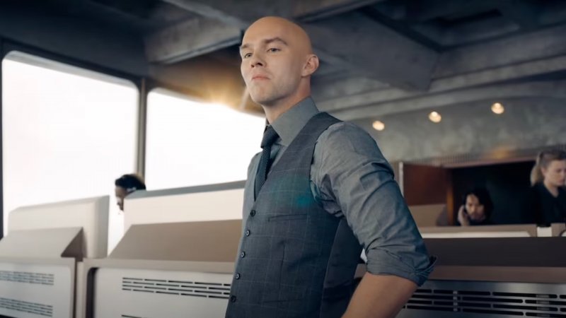 Nicholas Hoult è un Lex Luthor pazzesco ma scontato