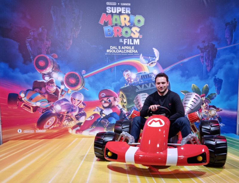 Anche alla presentazione del Film di Super Mario Danzee non ha potuto stare lontano dai kart! Anche alla presentazione del Film di Super Mario Danzee non ha potuto stare lontano dai kart!