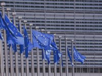 L’Unione Europea abbandona la Digital Services Tax: vittoria per Apple e Big Tech