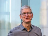 Secondo LightShed Partners, Apple dovrebbe assolutamente cambiare CEO