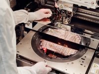 Wafer da 300 miliardi: il mercato dei chip IA sta cambiando le Big Tech con le Foundry 2.0