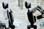 In Cina c'è un robot umanoide che sa cambiarsi la batteria da solo: si chiama Walker S2 - Notizia