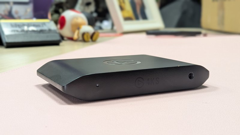 La parte frontale di Elgato 4K60 S La parte frontale di Elgato 4K60 S