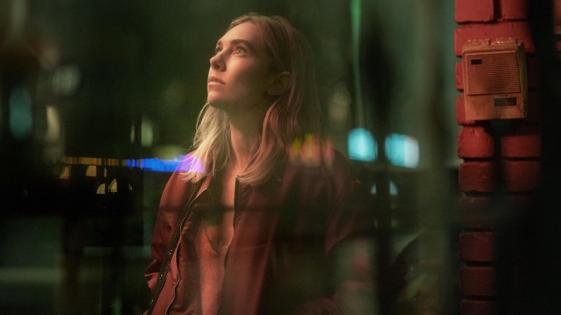 Vanessa Kirby in una scena de La notte arriva sempre