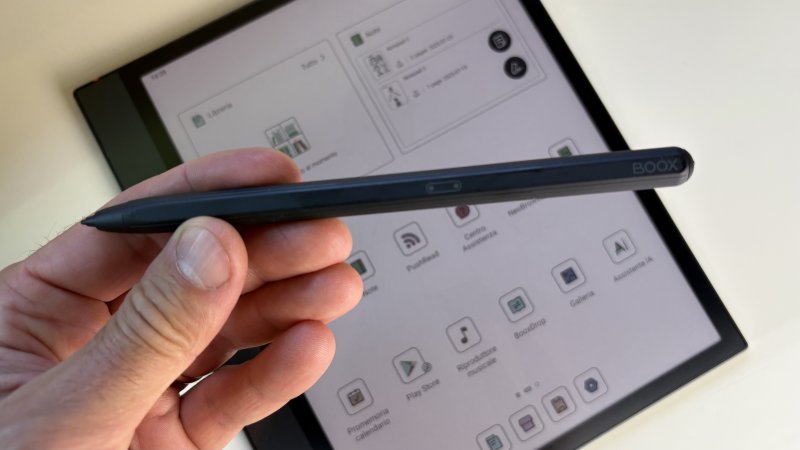 Il pennino, parte integrante dell'esperienza, è compreso nella confezione