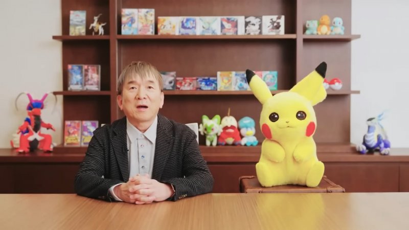 Tsunekazu Ishihara e Pikachu (senza seno)