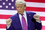 Tim Cook omaggia Donald Trump con un dono speciale: una scultura in oro a 24 carati - Notizia