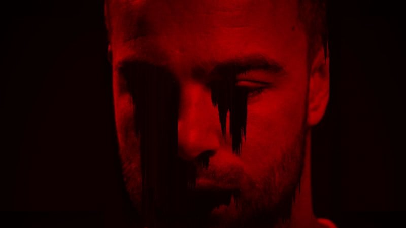 Ben Starr è Vinny, un famoso attore e amico del protagonista