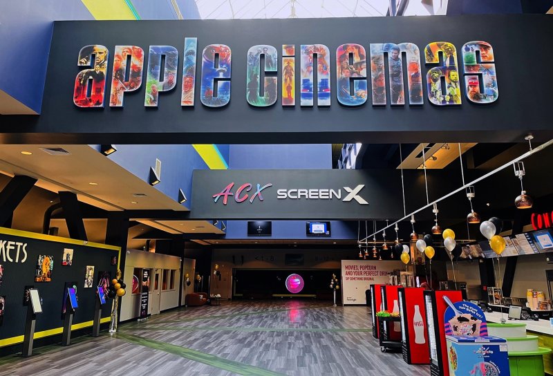 Gli interni di un Apple Cinemas