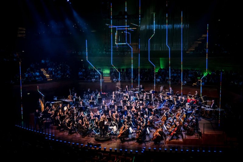 Condurre un'orchestra è un lavoro differente da quello del compositore, ma che richiede altrettanta maestria Condurre un'orchestra è un lavoro differente da quello del compositore, ma che richiede altrettanta maestria