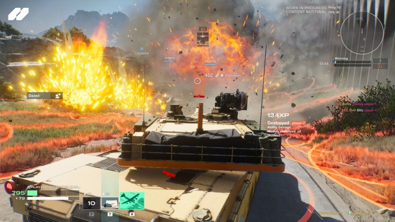 La velocità degli scontri e l'atmosfera di World of Tanks: Heat sono molto diverse da quelle di World of Tanks La velocità degli scontri e l'atmosfera di World of Tanks: Heat sono molto diverse da quelle di World of Tanks