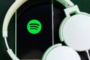 Spotify dichiara guerra a ReVanced: stretta sui trucchi per sbloccare Premium