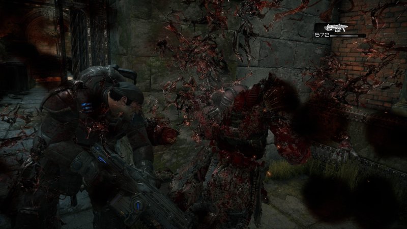 La soddisfazione di usare la motosega in Gears of War: Reloaded La soddisfazione di usare la motosega in Gears of War: Reloaded