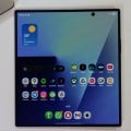 Samsung lavora a una nuova tecnologia con display 3D curvo ispirata al futuro smartphone celebrativo di Apple
