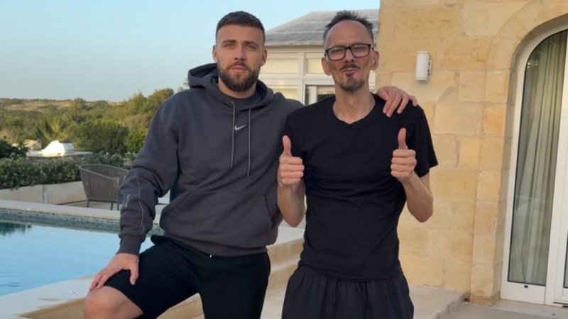 Pormanove con un altro streamer Pormanove con un altro streamer