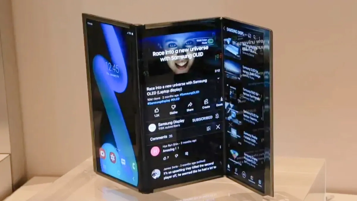 Samsung Galaxy TriFold