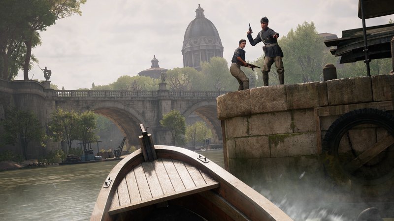 Girovagare in una barchetta sul Tevere ha indubbiamente il suo fascino