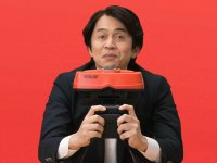 Il Virtual Boy per Nintendo Switch 1 e 2 ha un prezzo ufficiale: non proprio economico ma poteva andare peggio
