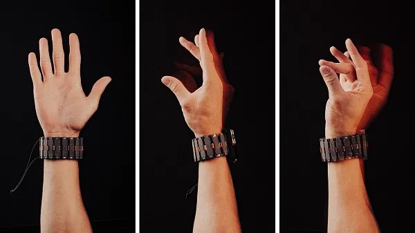 Prototipo bracciale smart abbinato agli occhiali Prototipo bracciale smart abbinato agli occhiali