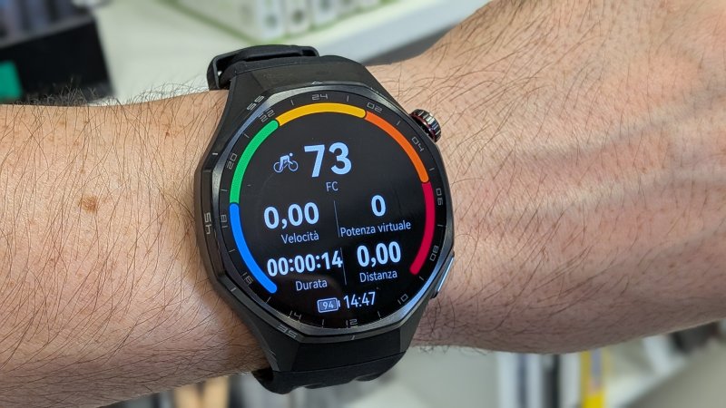 Huawei Watch GT 6 monitora bene l'attività sportiva Huawei Watch GT 6 monitora bene l'attività sportiva