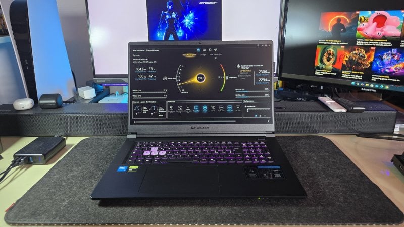 L'Erazer Defender 17 P1 è equipaggiato con il processore Intel Core 9 270H
