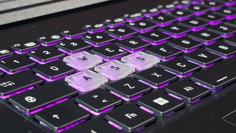 La tastiera RGB a una zona è caratterizzata dai tasti WASD trasparenti