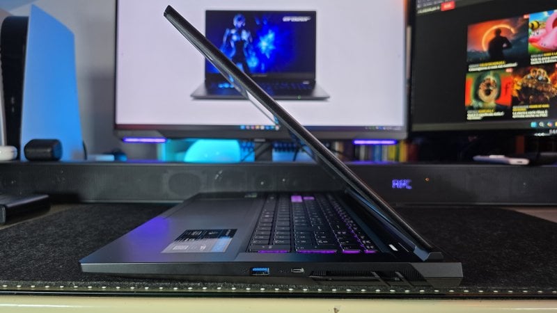 La dotazione è abbastanza completa ma manca il supporto al Power Delivery