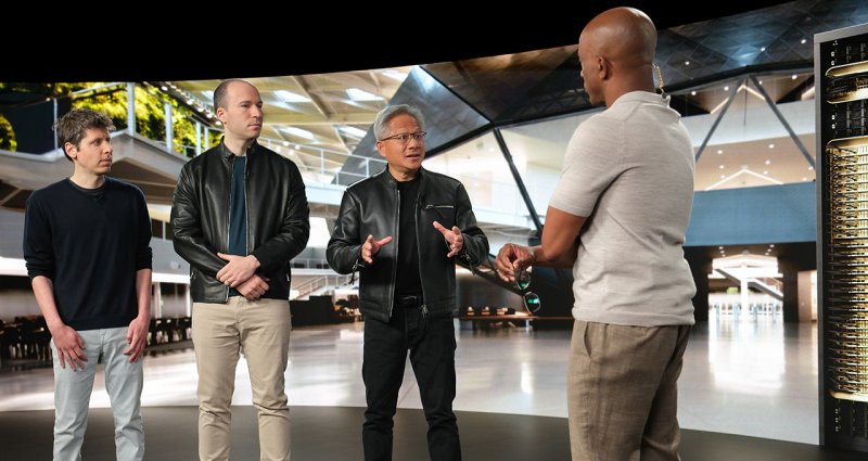 Da sinistra a destra: il CEO di OpenAI, Sam Altman, l Presidente di OpenAI, Greg Brockman, e il fondatore e CEO di NVIDIA Founder Jensen Huang parlano con il giornalista di CNBC Jon Fortt.