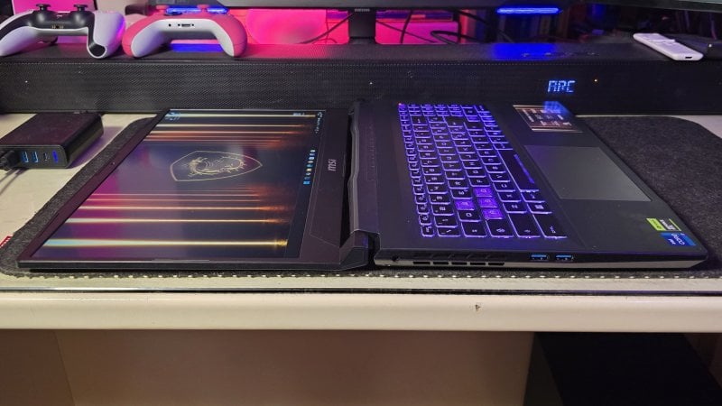 Lo schermo del laptop può essere aperto a 180°